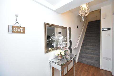 51 Beardmore Place, Clydebank, G81 4HU