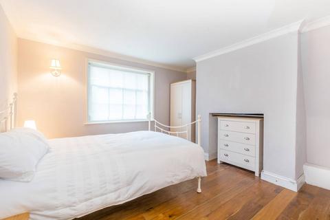 2 bedroom flat to rent, Shooters Hill Road, Blackheath, London, SE3