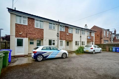 2 bedroom flat to rent, Lawson Avenue, Cottingham, East Yorkshire, HU16