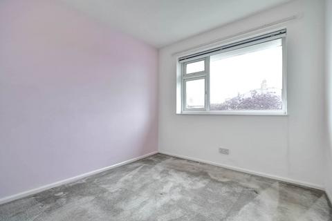 2 bedroom flat to rent, Lawson Avenue, Cottingham, East Yorkshire, HU16