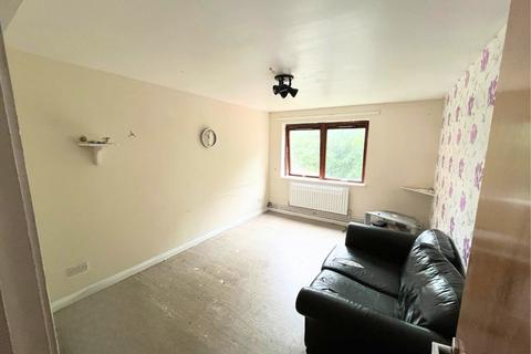 3 bedroom apartment for sale, Greenbushes, Vincent Road, Luton