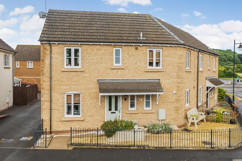 3 bedroom end of terrace house for sale, Lower Meadow, Ilminster, Somerset, TA19