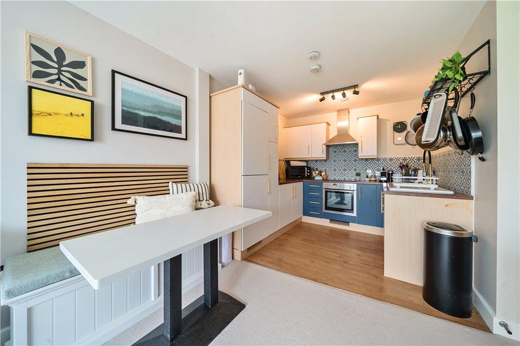 Dining/Kitchen