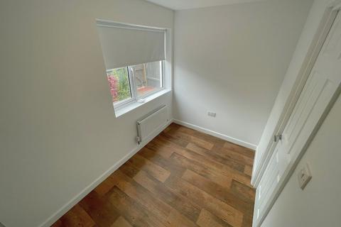 2 bedroom detached house to rent, Eleanor Street, Grimsby