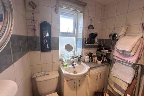 1 bedroom in a house share to rent, Becontree Avenue, Dagenham