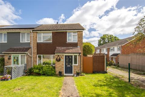 3 bedroom end of terrace house to rent, Roedean Close, Bedfordshire LU2