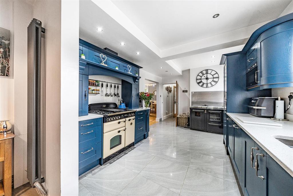 2nd view KITCHEN.jpg