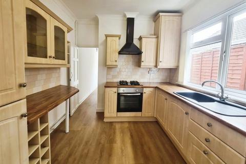 3 bedroom house to rent, Idwal Street, Neath, SA11 3HR