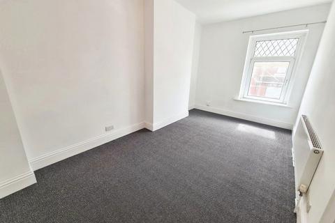 3 bedroom house to rent, Idwal Street, Neath, SA11 3HR
