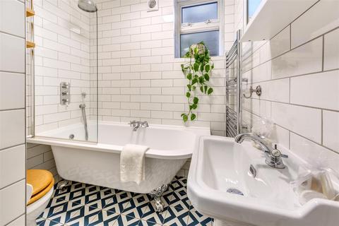 Flat 1, 35 Constantine Road, London, NW3 2LN