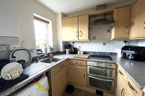 2 Abbey Close, Chippenham, SN15 3TD