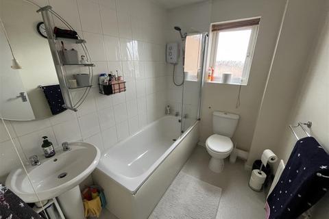 2 Abbey Close, Chippenham, SN15 3TD