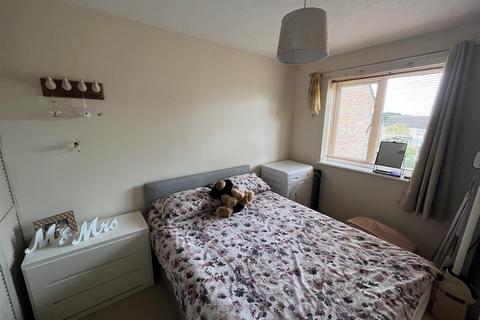 2 Abbey Close, Chippenham, SN15 3TD