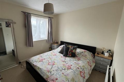 2 Abbey Close, Chippenham, SN15 3TD