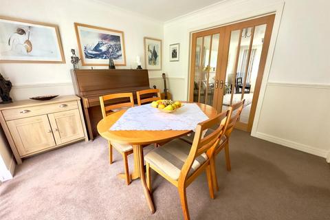 16 Birch Close, Grassmoor, Chesterfield, S42 5YD