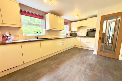 16 Birch Close, Grassmoor, Chesterfield, S42 5YD
