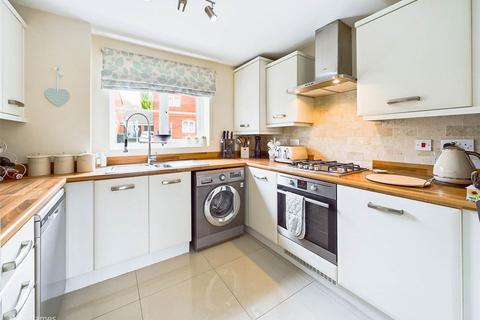 3 Swindell Close, Nottingham, NG3 5UT