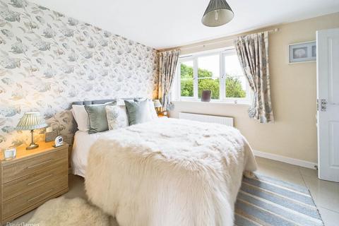 3 Swindell Close, Nottingham, NG3 5UT