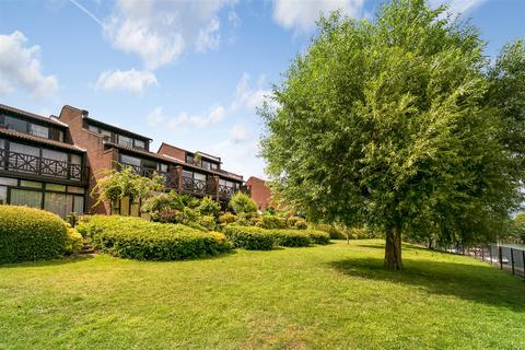 3 bedroom terraced house for sale, Mallard Place, Twickenham