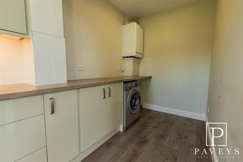 94 Frinton Road, Kirby Cross, Frinton-on-sea, CO13 0HJ
