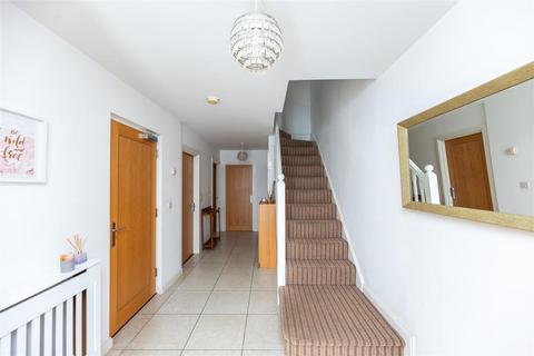 4 bedroom townhouse for sale, St Margarets Court, Maritime Quarter, Swansea