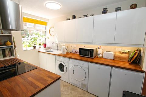 1 bedroom flat for sale, Onslow Gardens, Wallington SM6