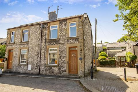 2 bedroom semi-detached house to rent, Queen Street, Tideswell, Buxton