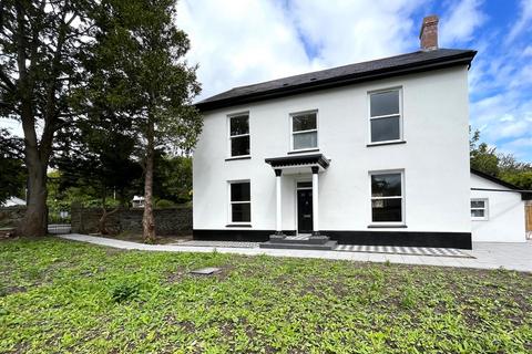 4 bedroom detached house for sale, Northam Road, Bideford