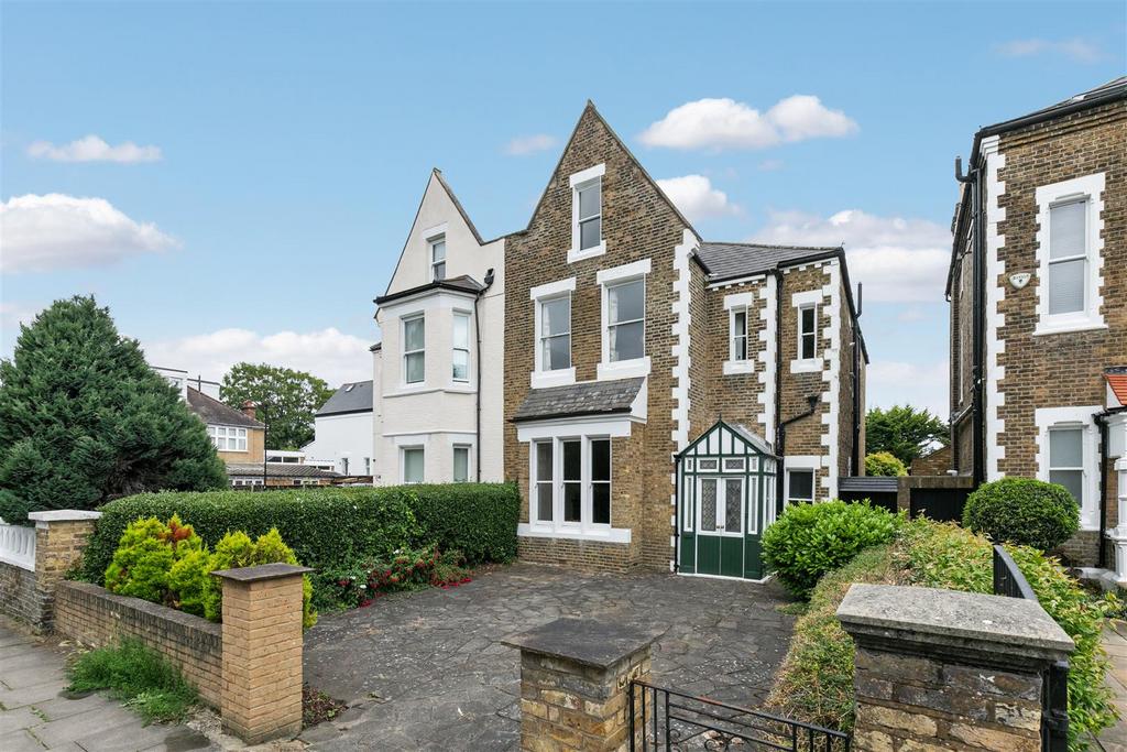 Grove Park Gardens, W4   FOR SALE