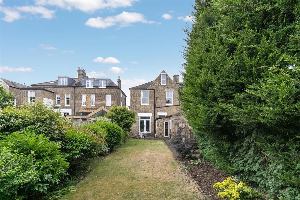 Grove Park Gardens, W4 - FOR SALE