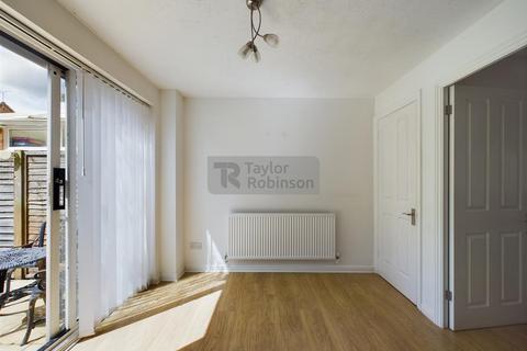 3 bedroom end of terrace house for sale, Maidenbower, Crawley