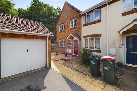 3 bedroom end of terrace house for sale, Maidenbower, Crawley