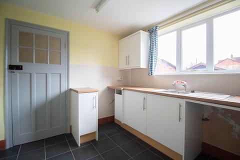 3 bedroom terraced house for sale, Tattenhall Road, Tattenhall, Chester