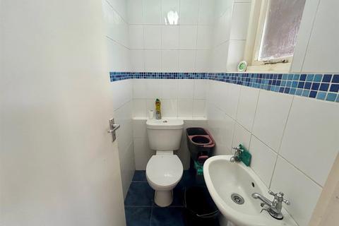 3 Abbotts Drive, Waltham Abbey, EN9 3HH