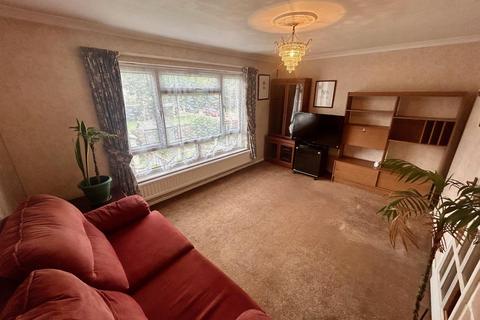 3 Abbotts Drive, Waltham Abbey, EN9 3HH