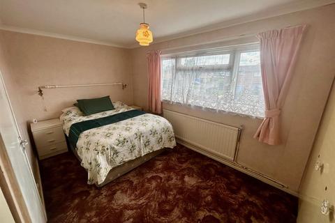 3 Abbotts Drive, Waltham Abbey, EN9 3HH