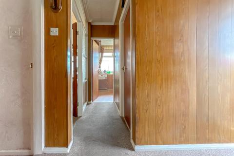 2 bedroom semi-detached bungalow for sale, Pennine Road, Dewsbury