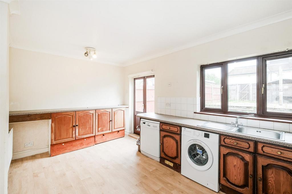 134 Cherrydown Avenue-10 web.jpg