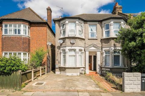 1 bedroom flat for sale, Wellesley Road, Ilford
