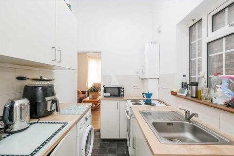 87a Wellesley Road, Ilford, IG1 4LJ