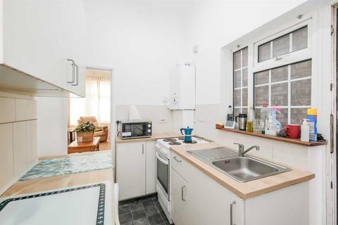 87a Wellesley Road, Ilford, IG1 4LJ