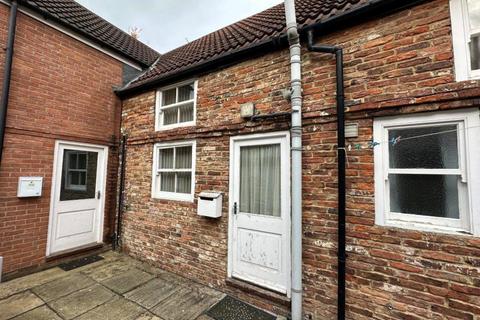 1 bedroom terraced house to rent, End Cottage, Yarm