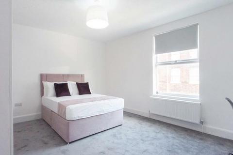4 bedroom terraced house to rent, Collison Street, Nottingham