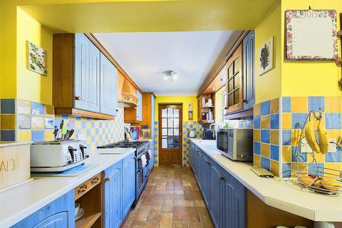 1, Gattons Farm Cottages Cooling Street, Cliffe, Rochester, ME3 7UA