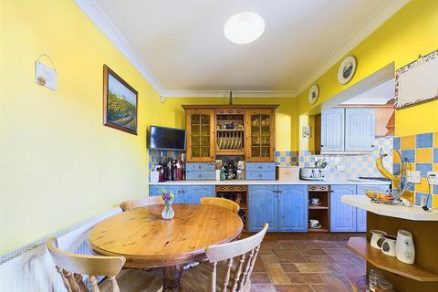 1, Gattons Farm Cottages Cooling Street, Cliffe, Rochester, ME3 7UA