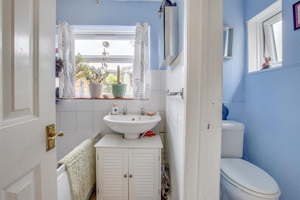 153 Hughenden Road, HP13 5 PN-6.jpg