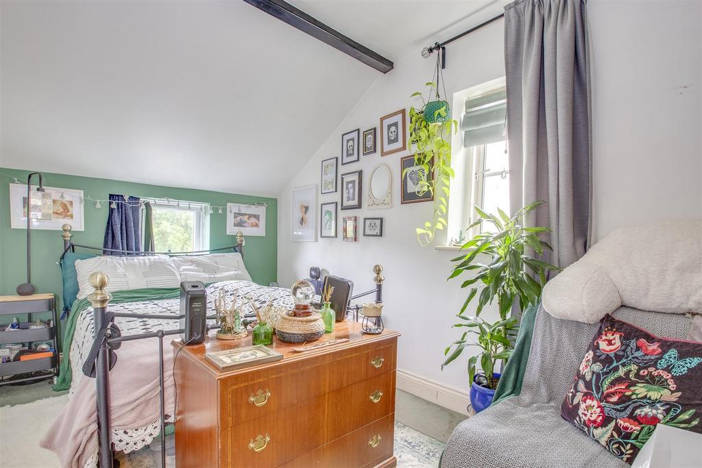 153 Hughenden Road, HP13 5 PN-9.jpg