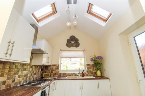 36 Upper Lane, Netherton, Wakefield, WF4 4NQ
