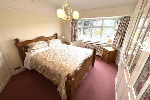 4 bedroom semi-detached house for sale, Gravel Road, Bromley
