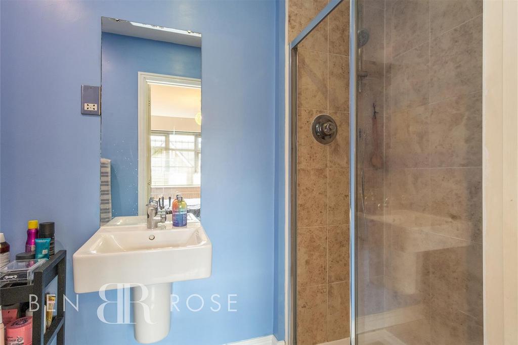 Master Ensuite